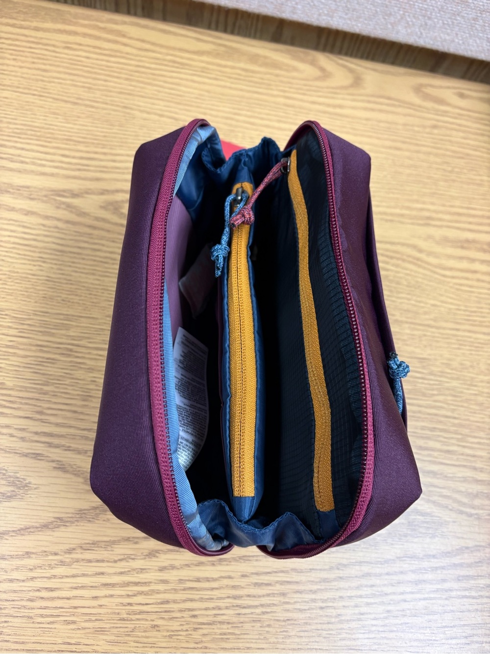 Cotopaxi Viaje Tech Organizer Blackberry Purple Travel Cord Pouch NWT - Picture 6 of 6